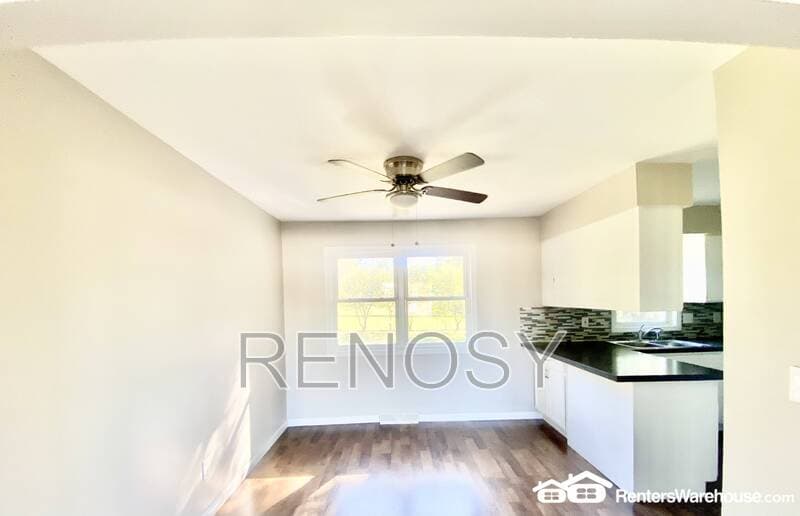 Des Moines House: 4924 Madison Ave