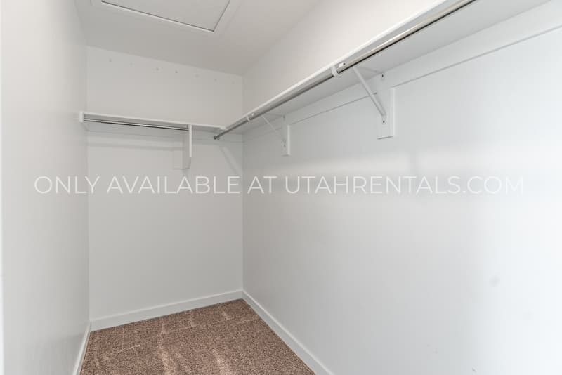 Saratoga Springs Townhome: 1139 E Hatch Row