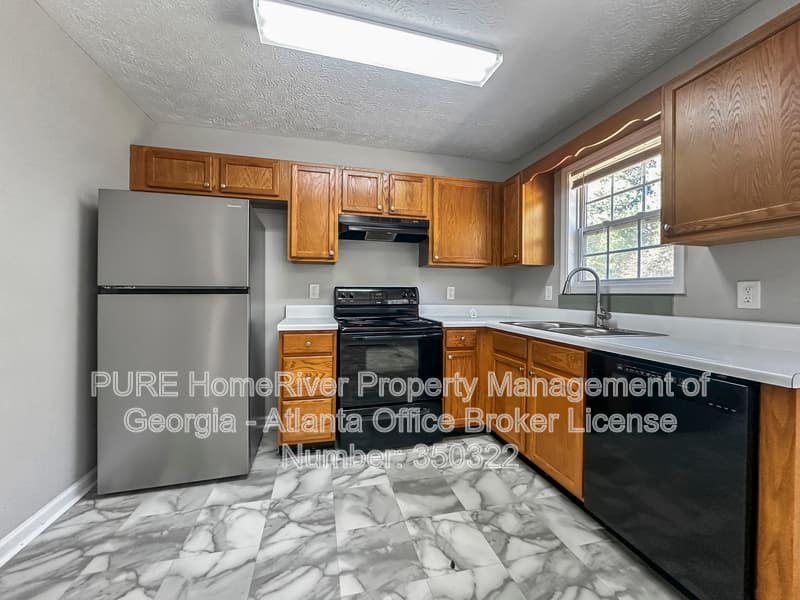 Temple House: 121 Maplewood Dr