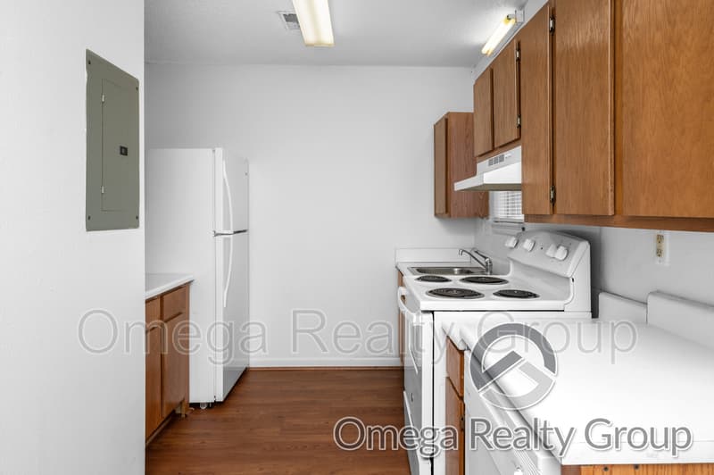 Columbiana Condo: 100 Egg And Butter Rd