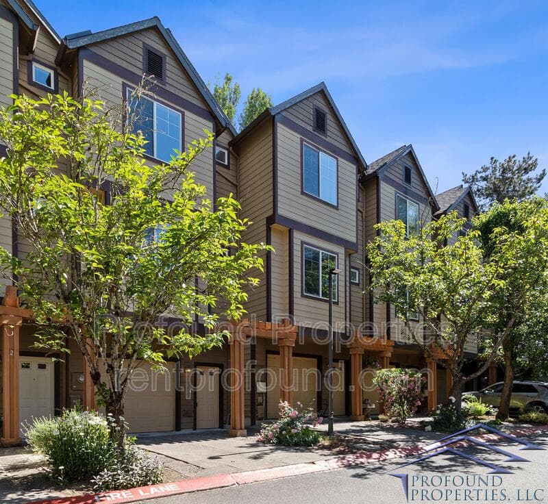 Beaverton Condo: 627 SW Dillan Drive