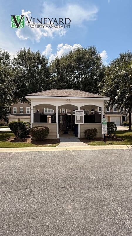 Kennesaw Townhome: 1934 Lake Heights Circle NW