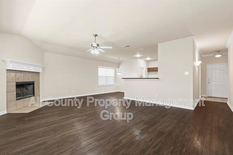 Fort Worth House: 4541 High Cotton Trail