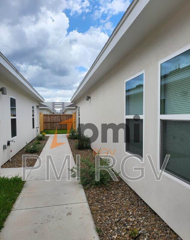 Edinburg Condo: 3101 W Kenwood St