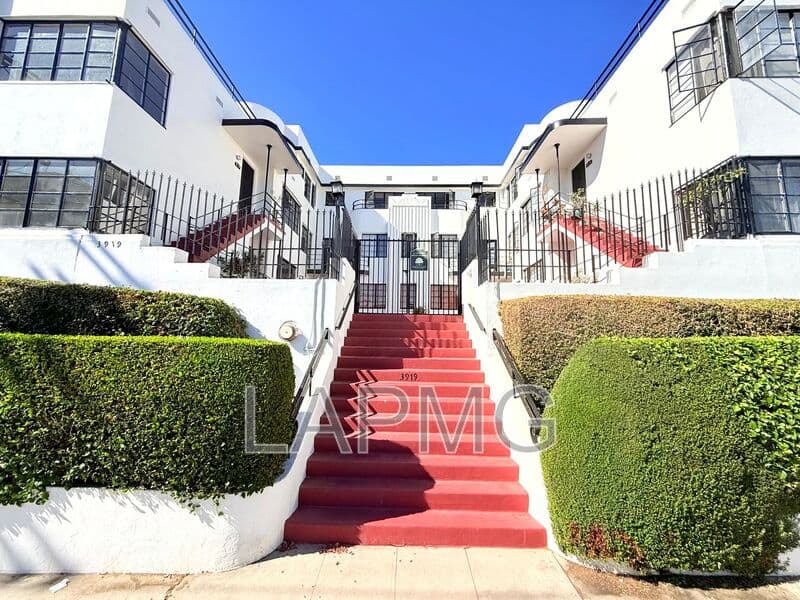 Los Angeles House: 3919 W. 8th Street