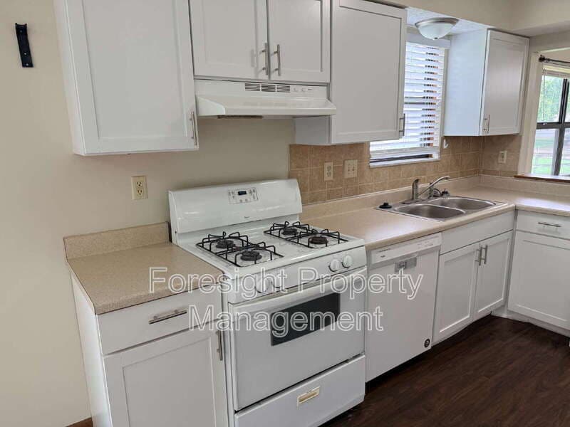 Columbus House: 3850 Heatherglen Drive