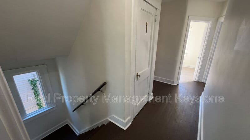 Homestead Condo: 122 E. 16th Ave
