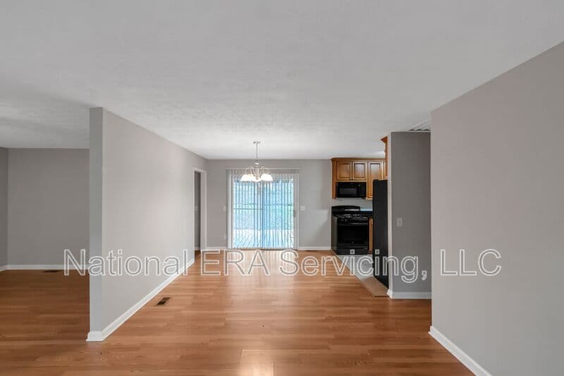 Jonesboro House: 3653 Chestnut Lake Ct.