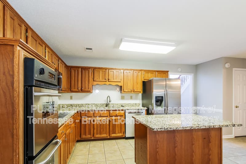 Cordova House: 8787 Dewberry Ln