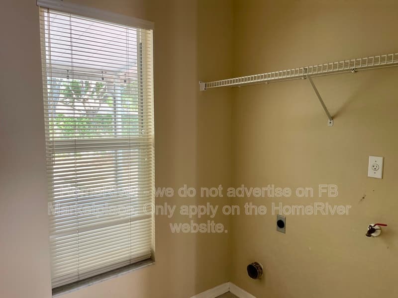 Riverview House: 9810 Sunnyoak Dr