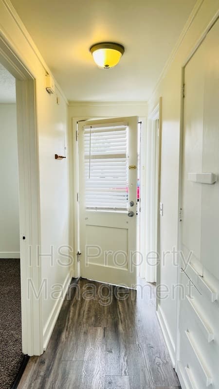 Richland Condo: 1209 George Washington Way