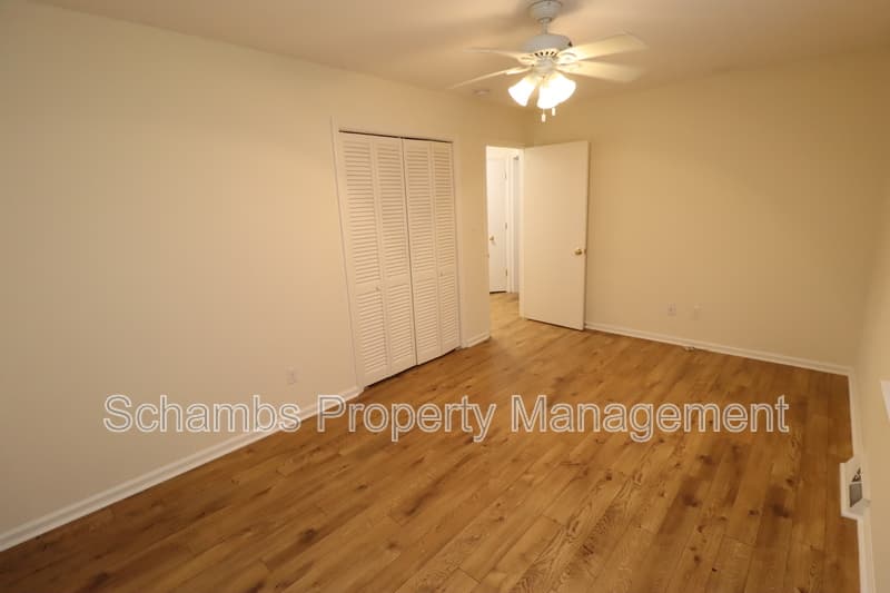 Raleigh Condo: 6116 Deerwood Pl