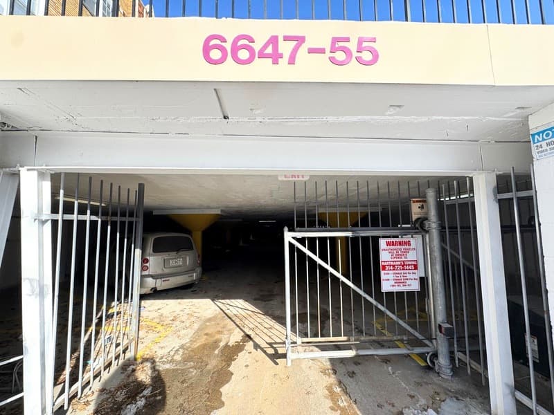St. Louis House: 6647-6655 Berthold Avenue - Parking Garage