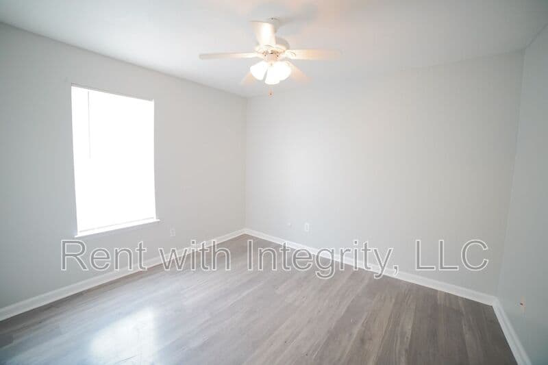 Tallahassee House: 1060 Kingdom Drive