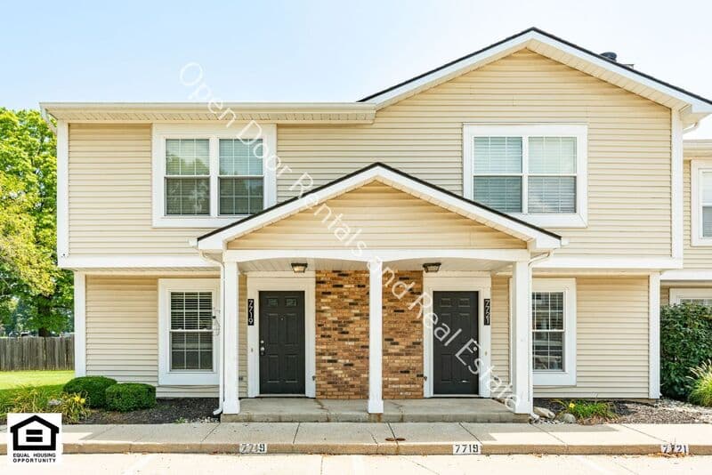 Fort Wayne Townhome: 7719 E State Blvd