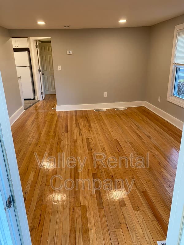 South Hadley Condo: 66 Lyman Street - 1