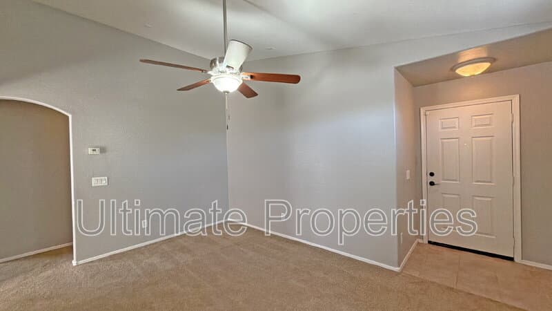 El Mirage House: 15216 N B Ct