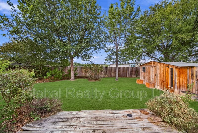 San Antonio House: 7411 Tamburo Trail