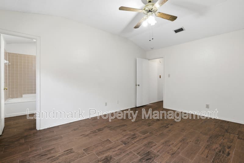 Cedar Hill House: 508 Sims Drive