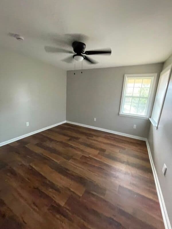 Memphis House: 1304 Oak St