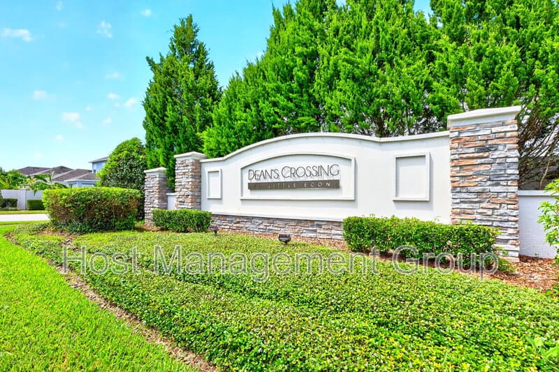 Orlando House: 8205 Bayliss Ct