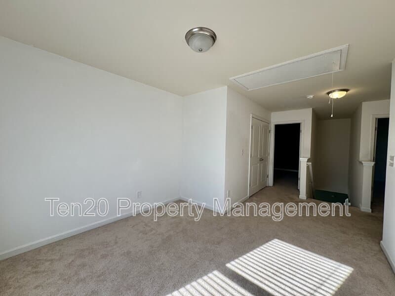 Phenix City House: 318 Irish Lane