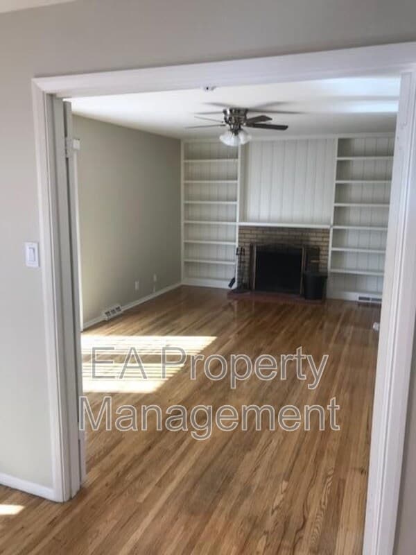 Albuquerque House: 5808 Pojoaque Rd NE