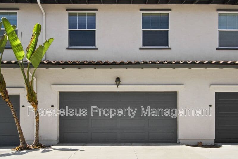 Chula Vista Townhome: 2175 Condor Drive