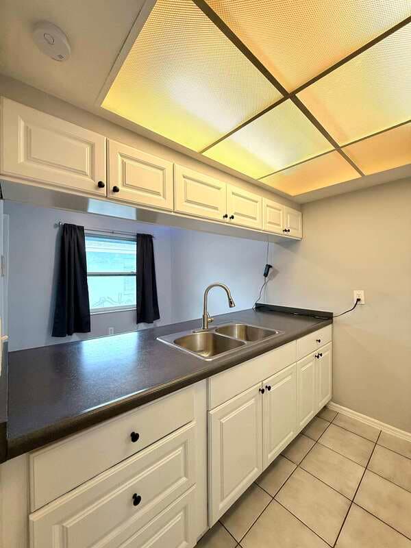 Largo Condo: 3716 137th Avenue North - B