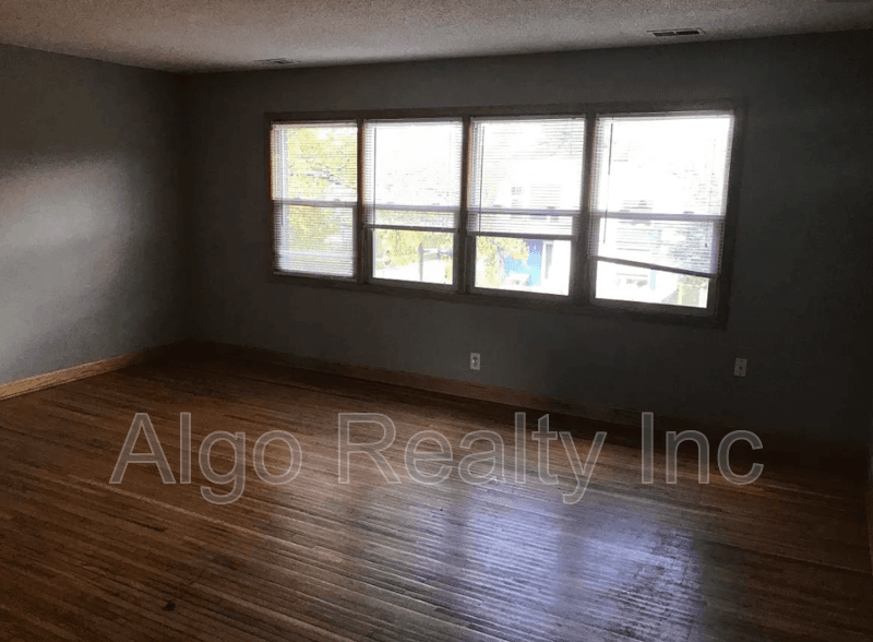 Minneapolis Condo: 2419 Plymouth Avenue North - 201