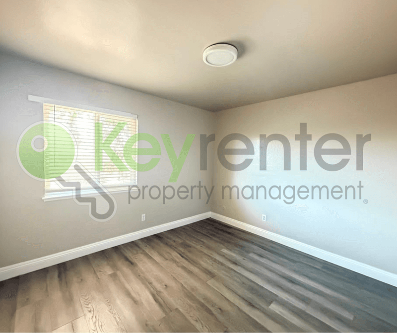 Sacramento House: 5724 Falconer Way