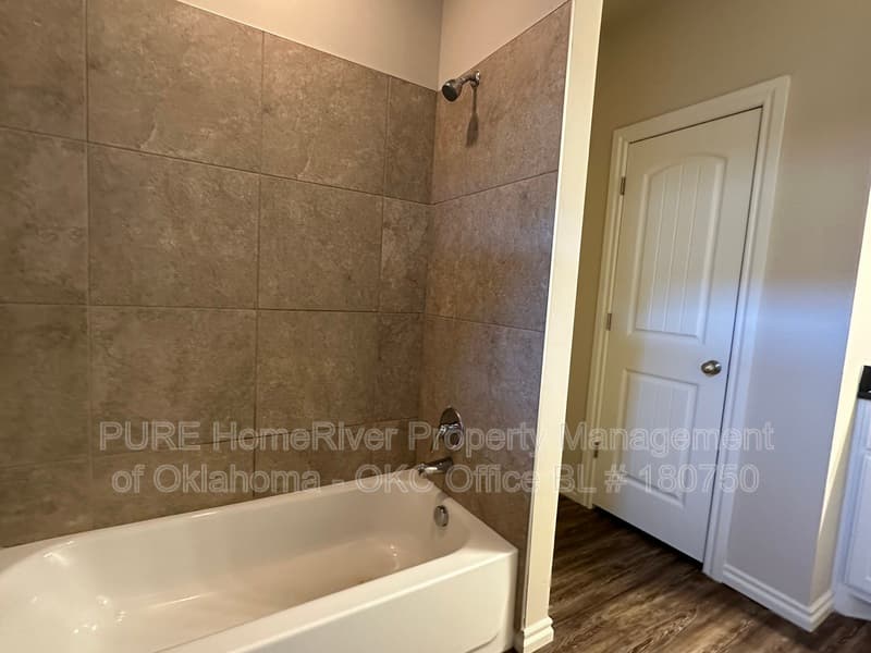Oklahoma City House: 1021 SW 92nd St
