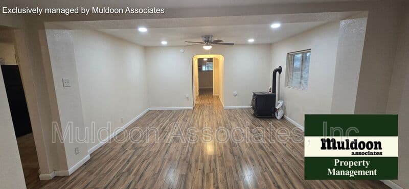 Pueblo House: 2615 Lambert Ave