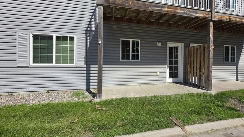 Moorhead Condo: 317 16th Street South - 5