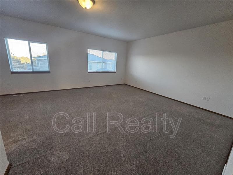 Airway Heights Condo: 823 S Russell St