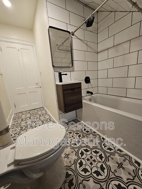 Burlington Condo: 16-18 Loomis Street - 2