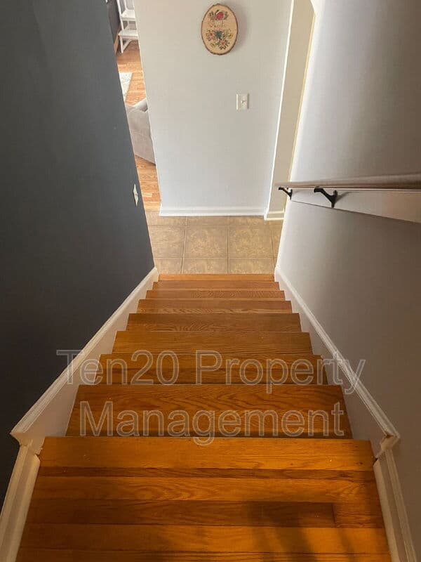Columbus House: 1815 Marilon Dr