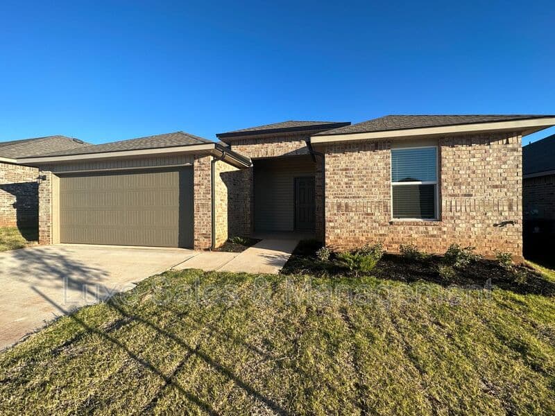 Piedmont House: 12529 Bending Brook Drive