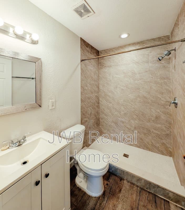Jacksonville House: 3643 Morris Ave
