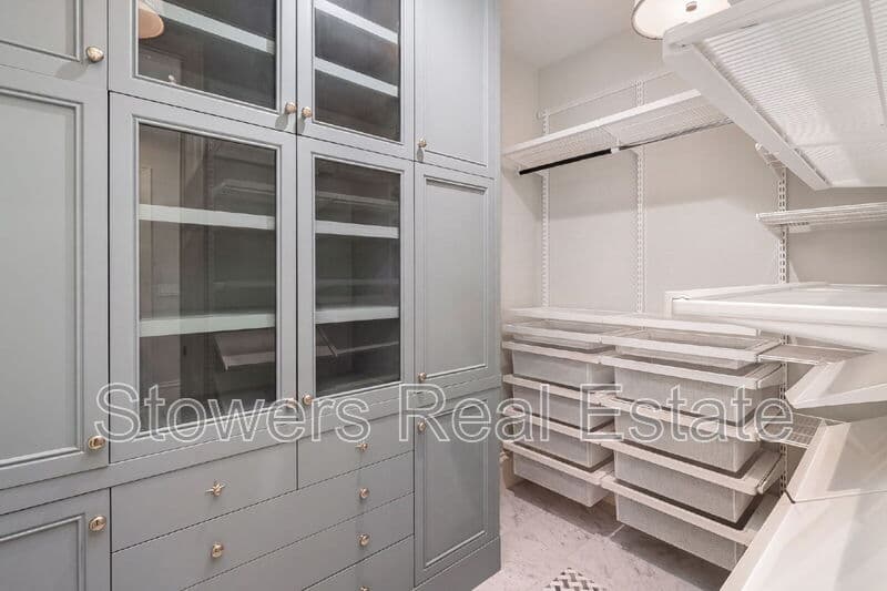 Danville House: 4482 Deer Ridge Rd