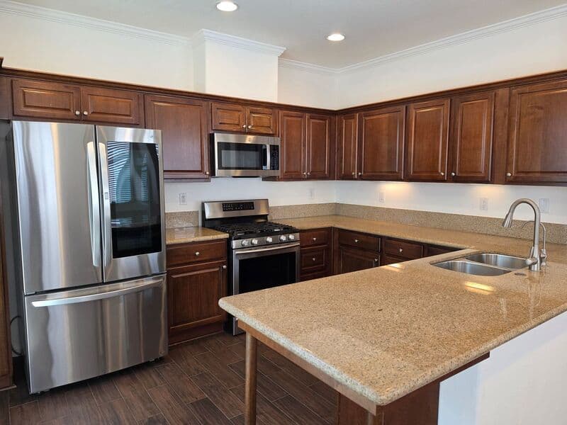 Rancho Santa Margarita House: 162 Seacountry Lane -