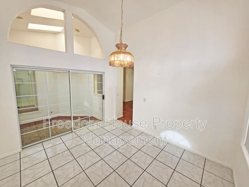 Pahrump House: 2060 River Plate Drive