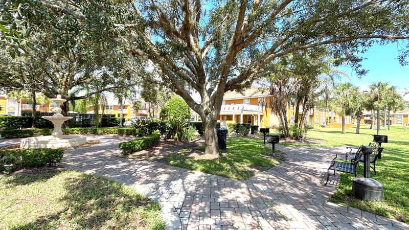 Bunnell Condo: 4600 East Moody Boulevard 15D