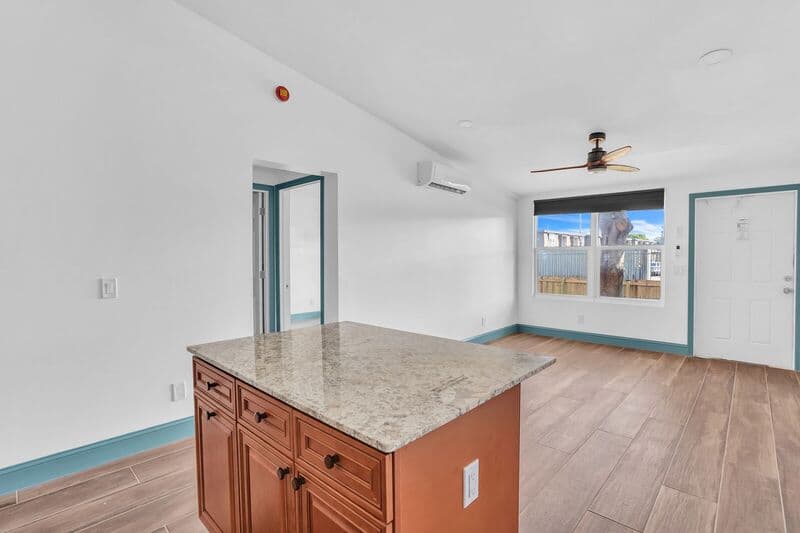 West Palm Beach House: 4011 36th Ct