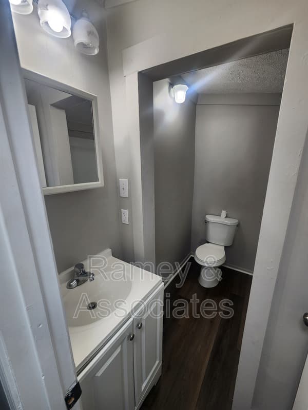 Louisville Condo: 1842 Bolling Ave