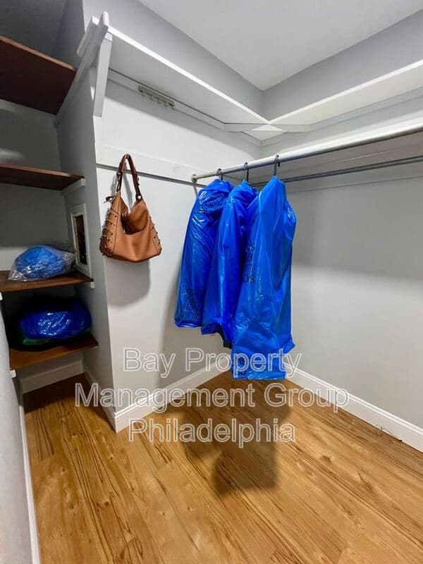 Philadelphia House: 2988 Welsh Rd