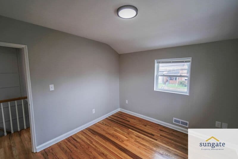 Baltimore Townhome: 3427 N Point Rd
