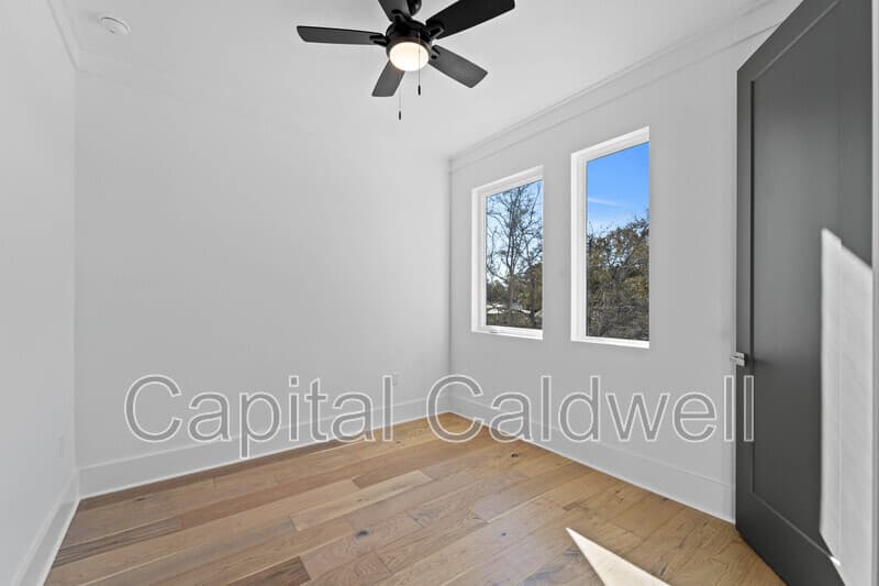 Sarasota House: 2345 Bahia Vista St