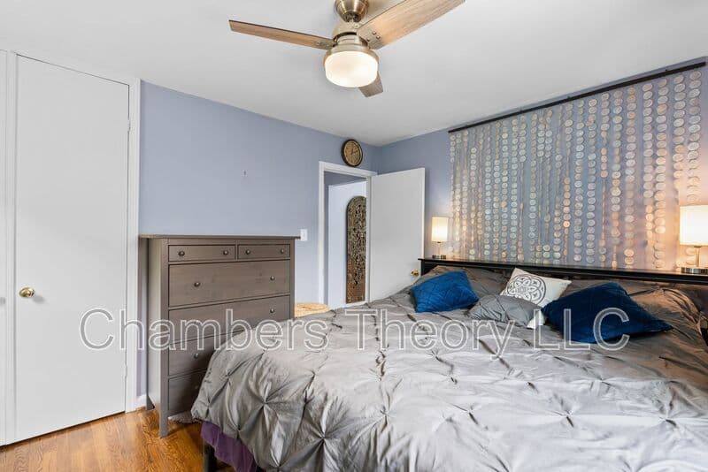 Silver Spring House: 3904 Lantern Dr