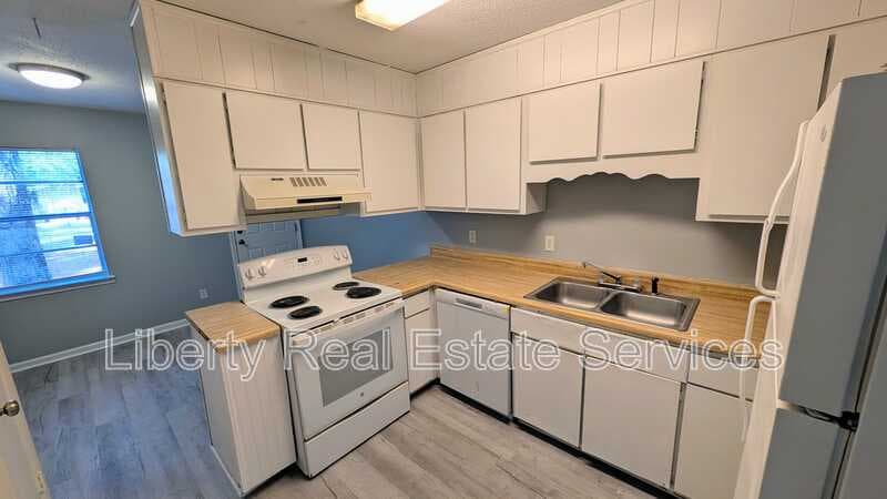 Hinesville Condo: 134 Pointe South Dr